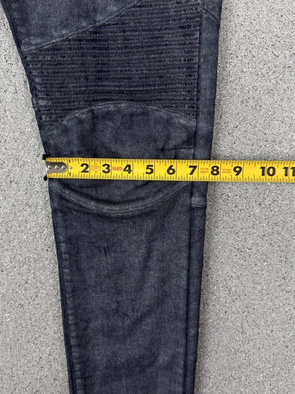 True Religion Rocco Moto Relaxed Skinny Men's W30 Dark Wash Zip Pockets T2534